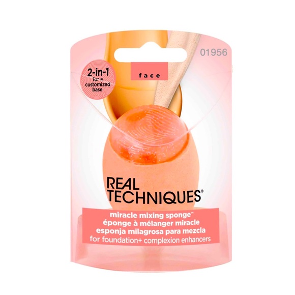 REAL TECHNIQUES Miracle Sponge w/ Fingertip Design Applicator - Picture 3 of 9